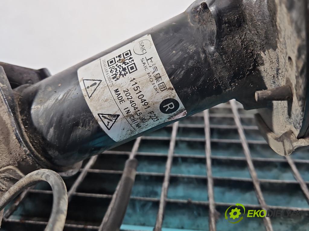 MG MG3  24- 1.5 16V 102 hp automatic 75 kW 1498 cm3 5- tlumič přední pravý  (Klika dveří ostatní)