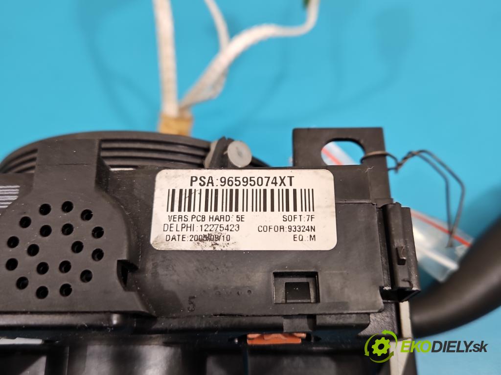 Peugeot 206 1.1 8V 60 HP manual 44.1 kW 1124 cm3 3- prepínač komplex: 96595074XT (Prepínacie páčky pod volantom)
