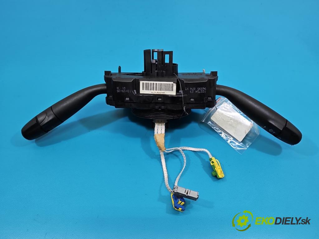 Peugeot 206 1.1 8V 60 HP manual 44.1 kW 1124 cm3 3- prepínač komplex: 96595074XT (Prepínacie páčky pod volantom)