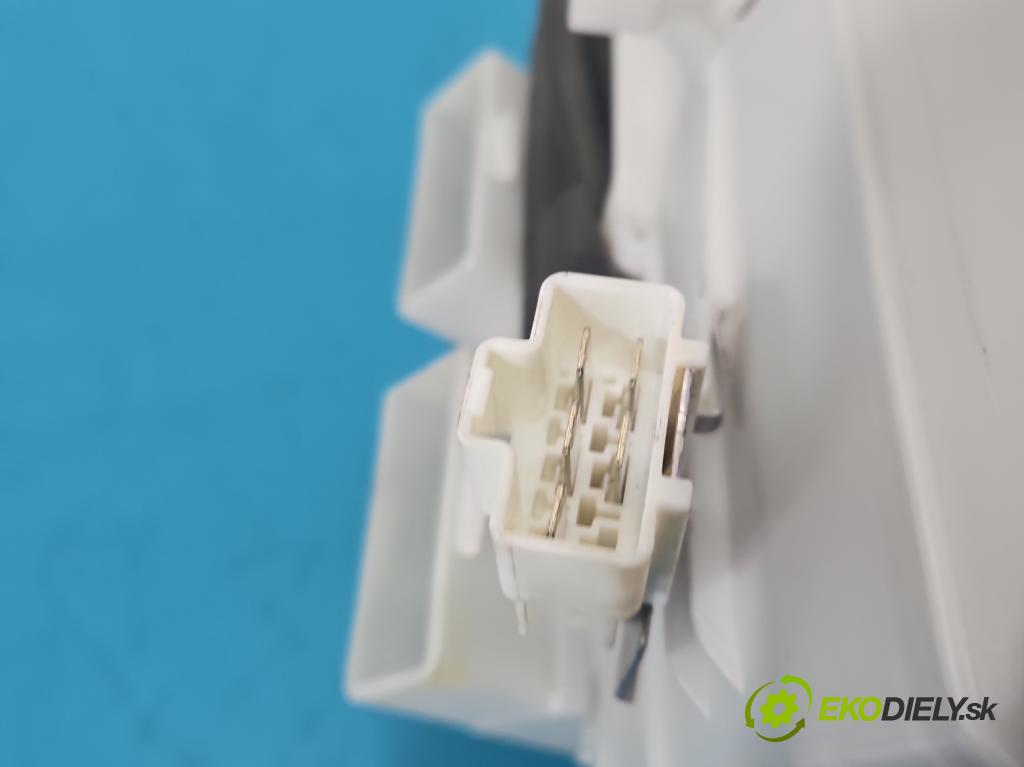 Nissan X-trail III T32 2013-2021 1.6 dci 131 HP automatic 96 kW 1598 cm3 5- radiator 272104BA6A (Radiátor kúrenia)