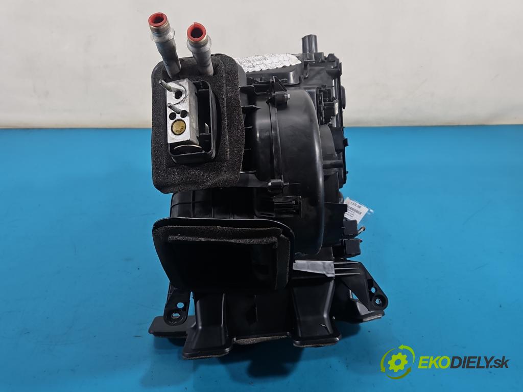 Alfa romeo Giulietta 1.6 jtd 105 HP manual 77 kW 1598 cm3 5- radiator  (Radiátor kúrenia)