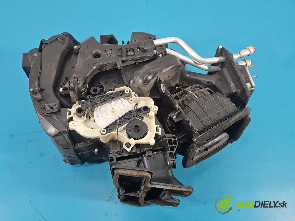 Alfa romeo Giulietta 1.6 jtd 105 HP manual 77 kW 1598 cm3 5- radiator  (Radiátor kúrenia)