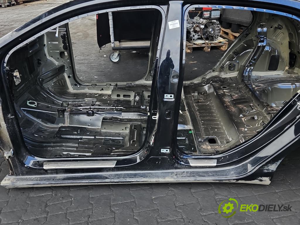 MG MG3  24- 1.5 16V 102 hp automatic 75 kW 1498 cm3 5- práh levý  (Karoserie ostatní)