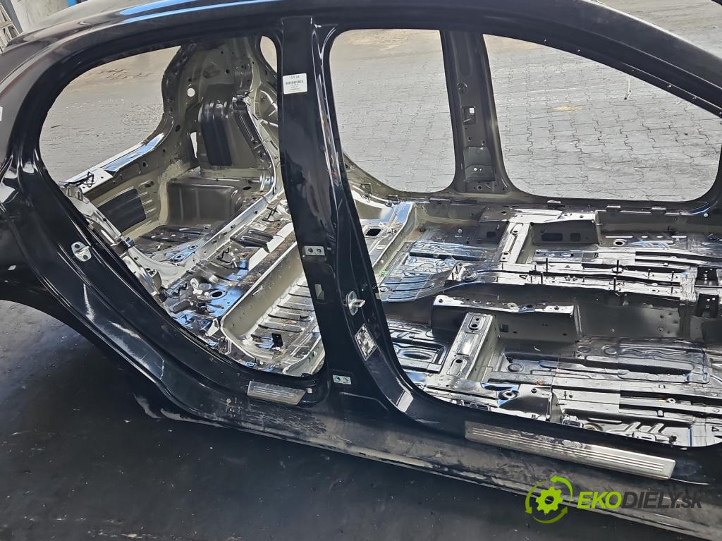 MG MG3  24- 1.5 16V 102 hp automatic 75 kW 1498 cm3 5- práh pravý  (Karoserie ostatní)