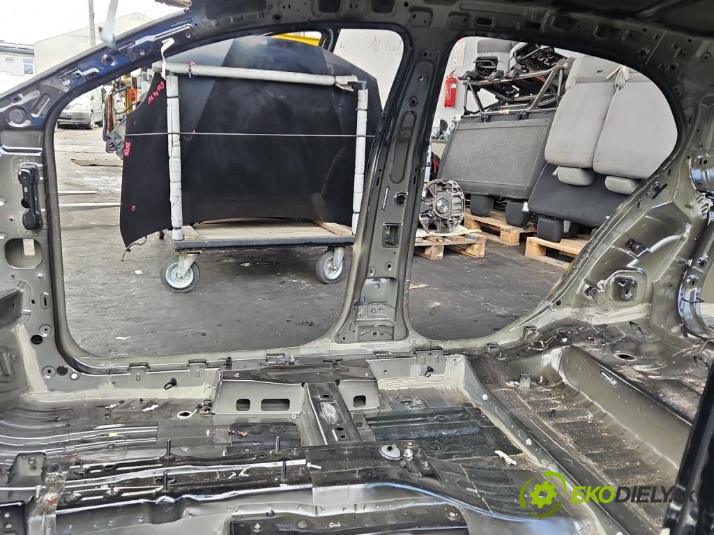 MG MG3  24- 1.5 16V 102 hp automatic 75 kW 1498 cm3 5- práh pravý  (Karoserie ostatní)