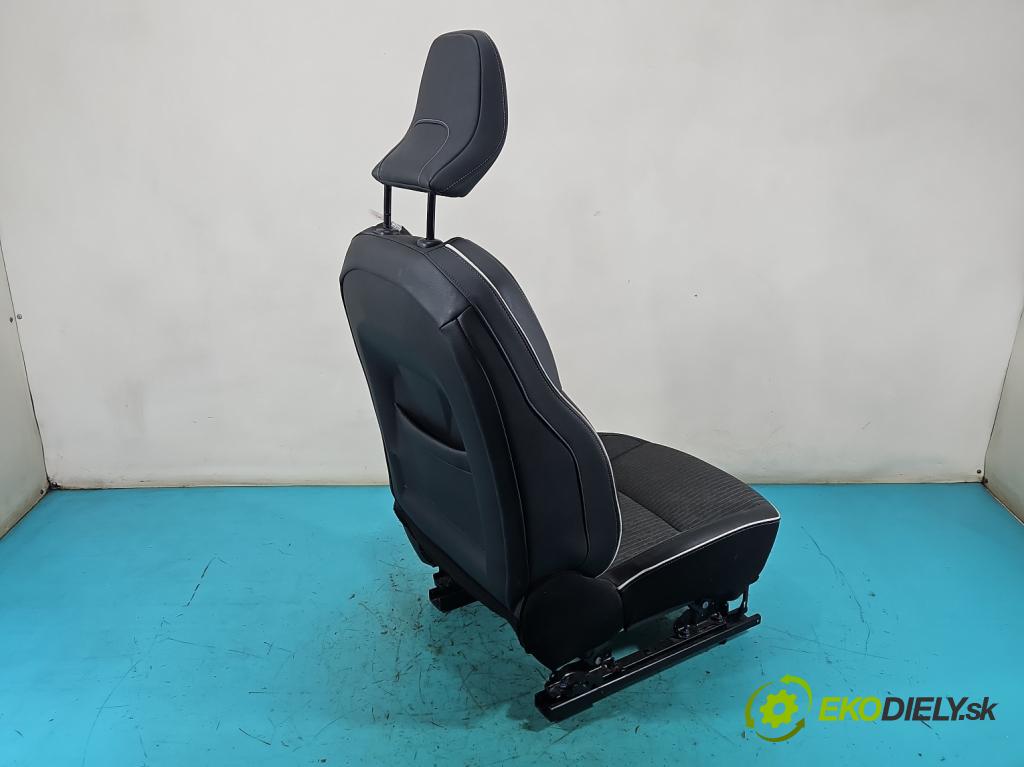 Renault Clio V 2019- 1.0 91 KM automatic 67 kW 999 cm3 5- Sedačka ľavý  (Sedadlo)