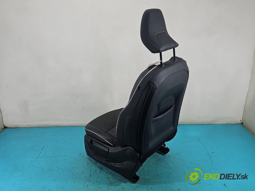 Renault Clio V 2019- 1.0 91 KM automatic 67 kW 999 cm3 5- Sedačka ľavý  (Sedadlo)