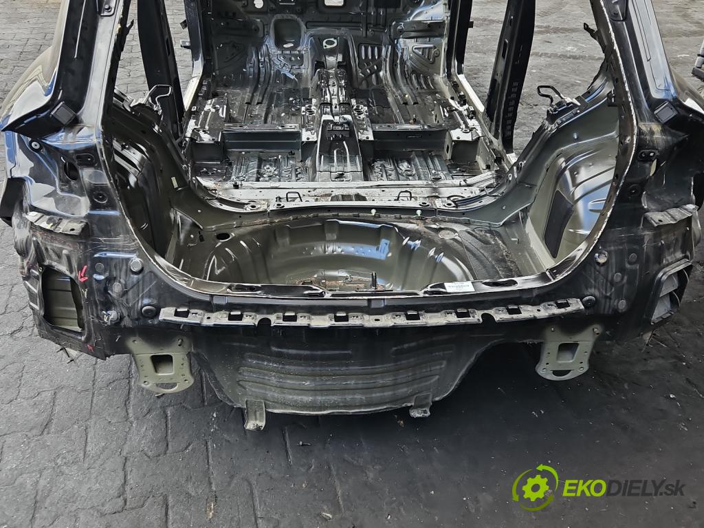 MG MG3  24- 1.5 16V 102 hp automatic 75 kW 1498 cm3 5- stěna zadní 