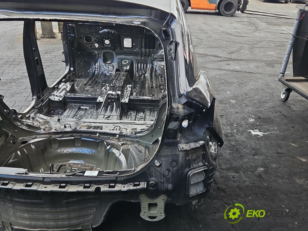 MG MG3  24- 1.5 16V 102 HP automatic 75 kW 1498 cm3 5- blatník zadné pravý