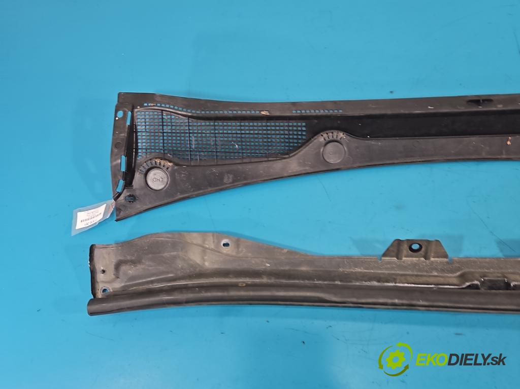 Renault Clio V 2019- 1.0 91 KM automatic 67 kW 999 cm3 5- torpédo 668114189R (Torpédo (plast pod čelným sklom))