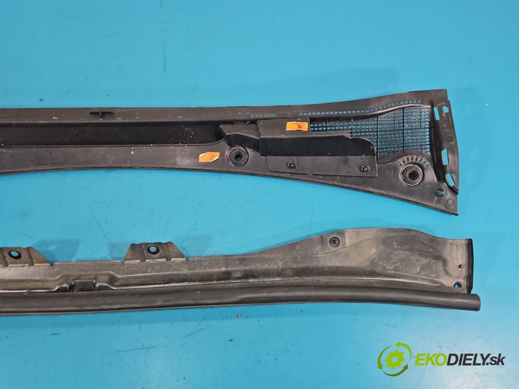 Renault Clio V 2019- 1.0 91 KM automatic 67 kW 999 cm3 5- torpédo 668114189R (Torpédo (plast pod čelným sklom))