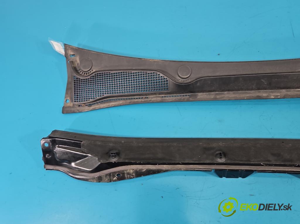 Renault Clio V 2019- 1.0 91 KM automatic 67 kW 999 cm3 5- torpédo 668114189R (Torpédo (plast pod čelným sklom))