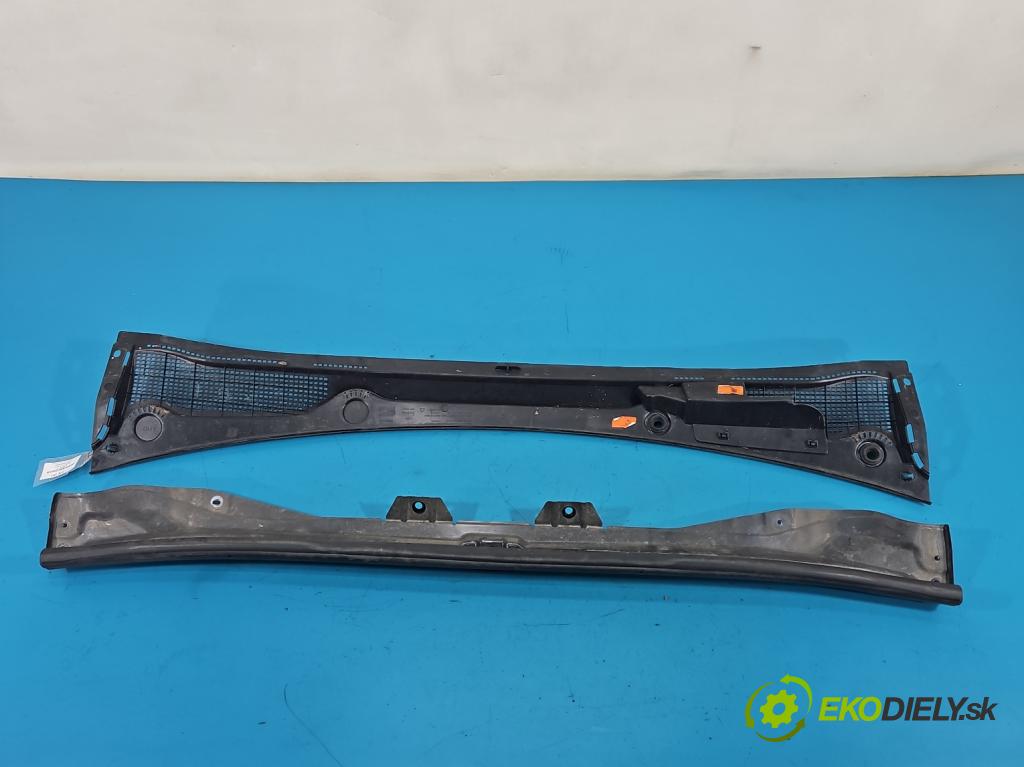 Renault Clio V 2019- 1.0 91 KM automatic 67 kW 999 cm3 5- torpédo 668114189R (Torpédo (plast pod čelným sklom))