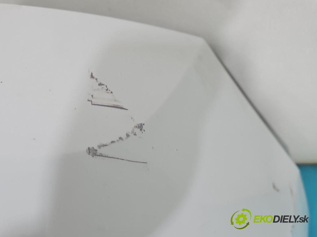 Skoda Fabia III 2014- 2021 1.0 MPI 60 HP manual 44 kW 999 cm3 5- nárazník zadné  (Kľučka dverí ostatné)