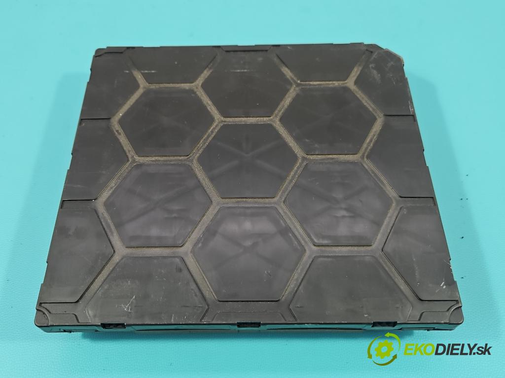 Skoda Fabia III 2014- 2021 1.0 MPI 60 HP manual 44 kW 999 cm3 5- riadiaca jednotka komfortu 6C0937087C