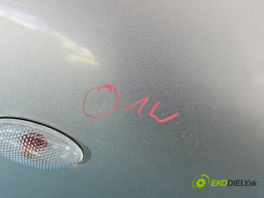 Peugeot 206 1.1 8V 60 hp manual 44.1 kW 1124 cm3 3- blatnik přední pravý  (Klika dveří ostatní)