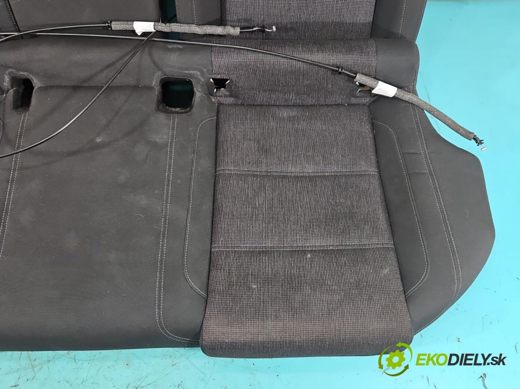 Vw Passat B8 2014 - 2.0 tdi 150 HP automatic 110 kW 1968 cm3 5- Pohovka: zadné  (Sedadlo)