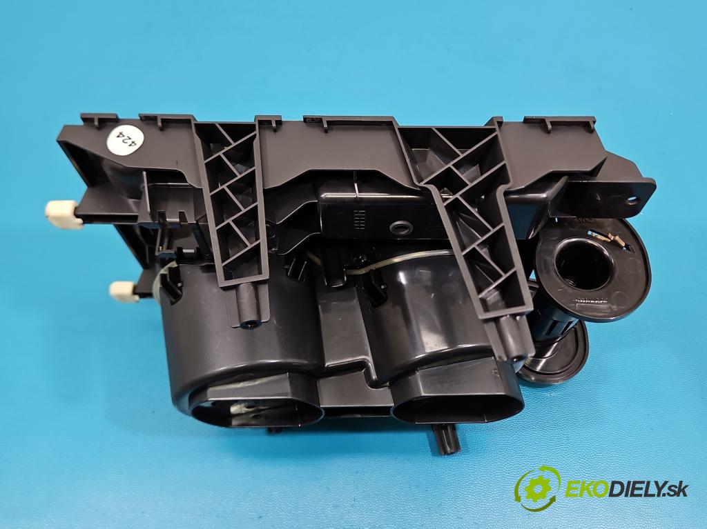 Vw Passat B8 2014 - 2.0 tdi 150 HP automatic 110 kW 1968 cm3 5- Rukojeť: na nápoje: 3G0862531C (Držiak (úchyt) na nápoje)