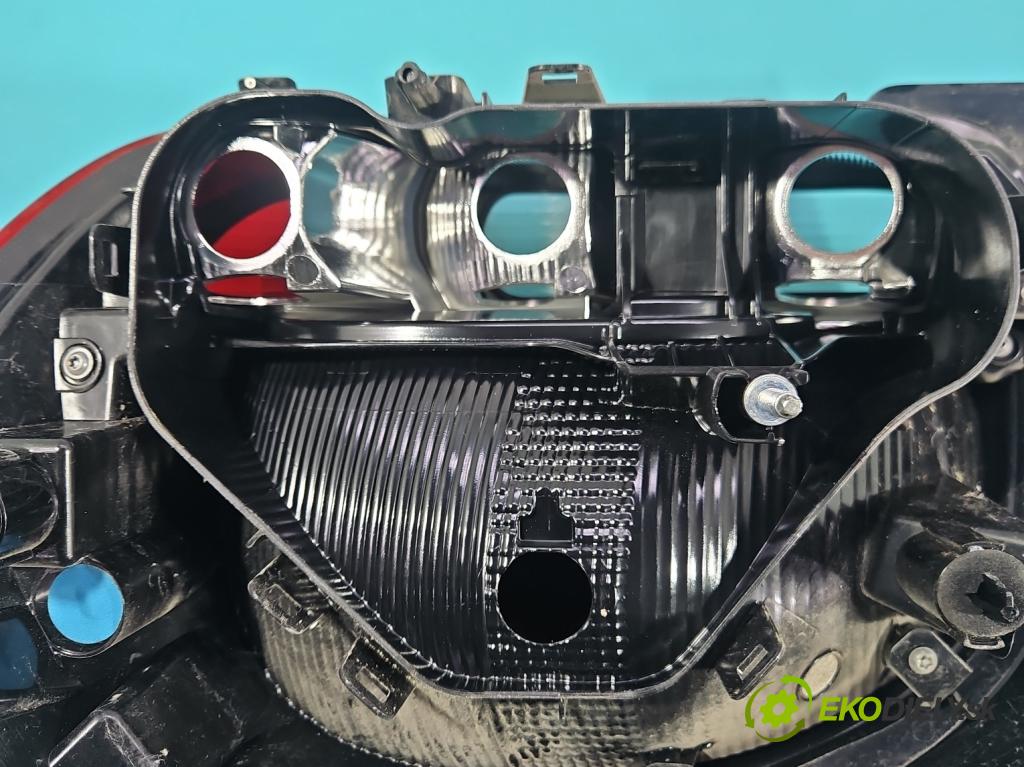 Citroen C3 III 2016-2024 1.2 12V 110 hp manual 81 kW 1199 cm3 5- světlo zadní levé 9812257580 (Klika dveří ostatní)