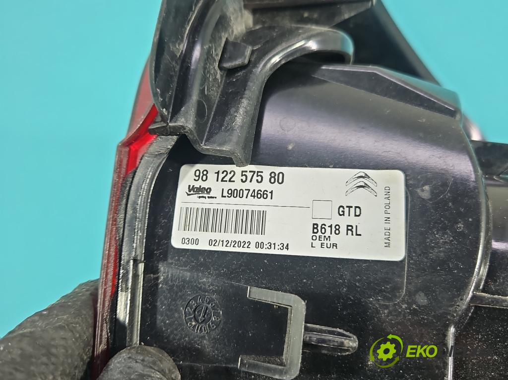 Citroen C3 III 2016-2024 1.2 12V 110 hp manual 81 kW 1199 cm3 5- světlo zadní levé 9812257580 (Klika dveří ostatní)