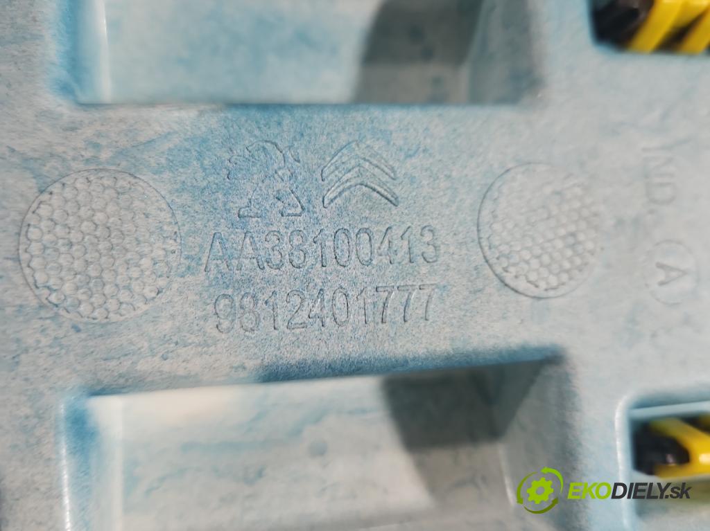 Citroen C3 III 2016-2024 1.2 12V 110 HP manual 81 kW 1199 cm3 5- lišta ozdobná vnitŕní: AA38100413