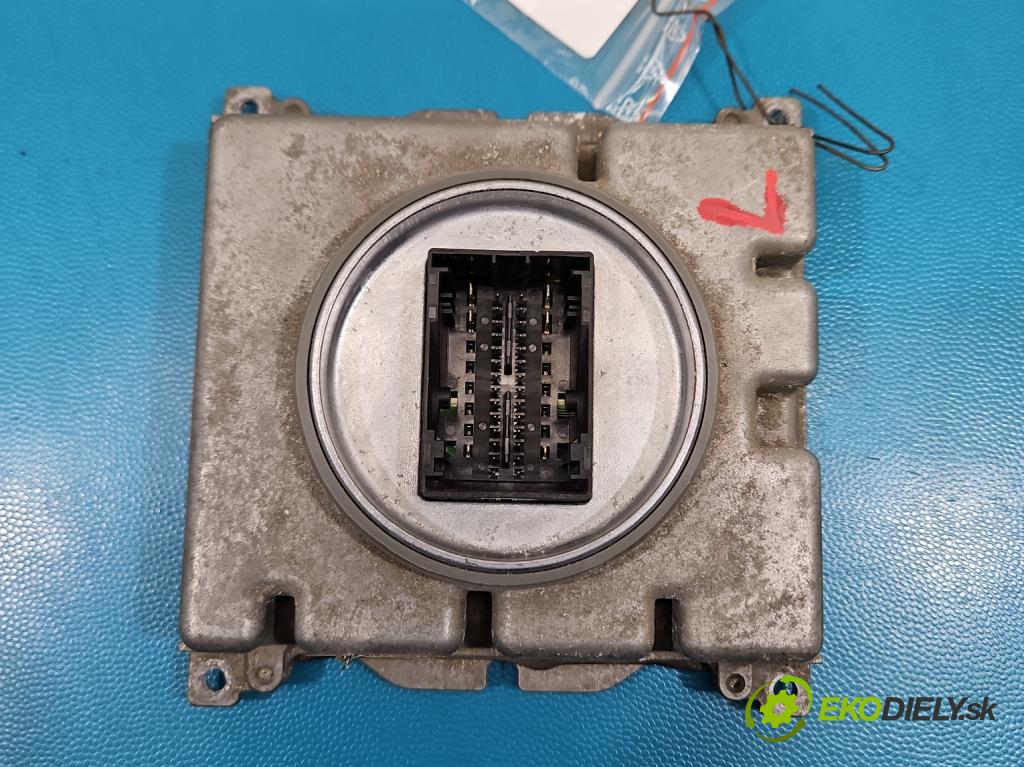 Vw Passat B8 2014 - 2.0 tdi 150 HP automatic 110 kW 1968 cm3 5- střídač: xenon 7PP941572AB (Riadiaca jednotka xenónu)