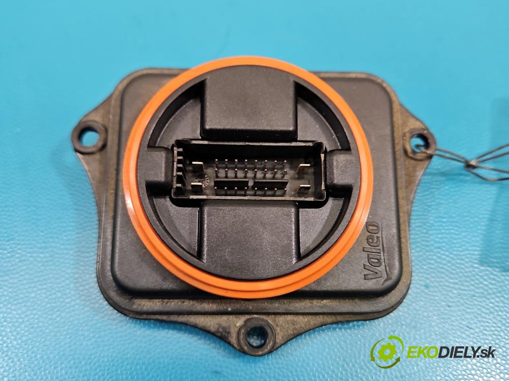 Vw Passat B8 2014 - 2.0 tdi 150 HP automatic 110 kW 1968 cm3 5- střídač: xenon 3G0941329 (Riadiaca jednotka xenónu)