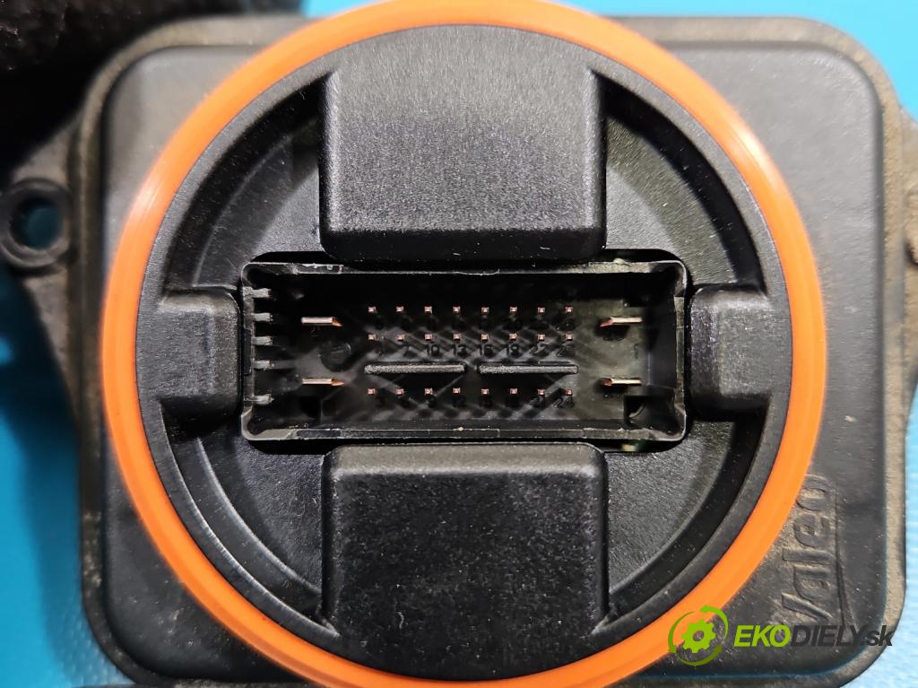 Vw Passat B8 2014 - 2.0 tdi 150 HP automatic 110 kW 1968 cm3 5- střídač: xenon 3G0941329 (Riadiaca jednotka xenónu)