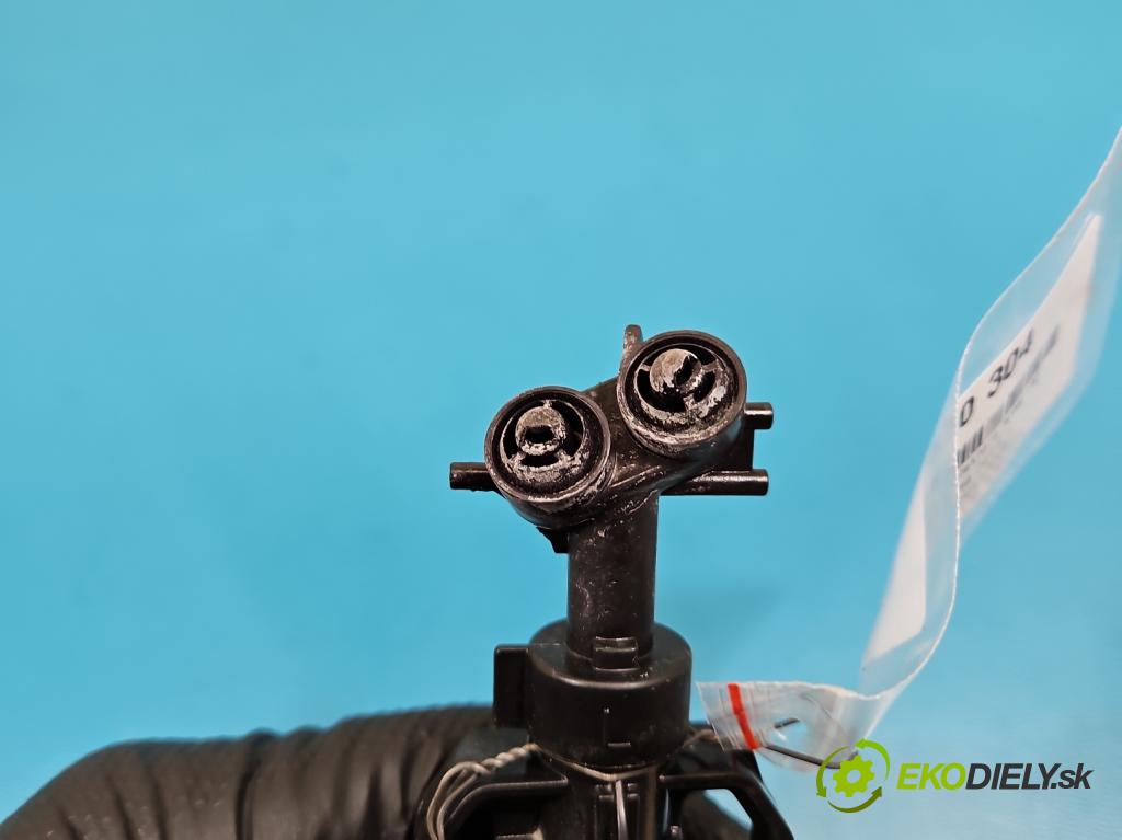 Vw Passat B8 2014 - 2.0 tdi 150 HP automatic 110 kW 1968 cm3 5- ostrekovač reflektor: ľavý 3G0955105A (Motorček ostrekovačov)