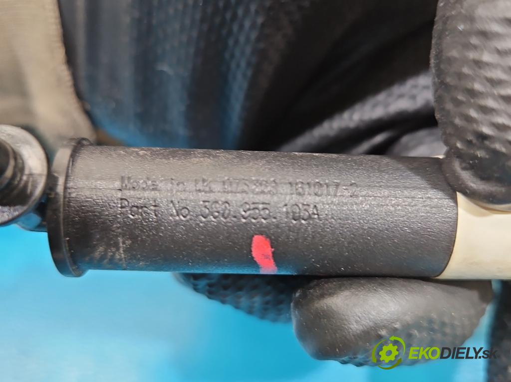 Vw Passat B8 2014 - 2.0 tdi 150 HP automatic 110 kW 1968 cm3 5- ostrekovač reflektor: ľavý 3G0955105A (Motorček ostrekovačov)