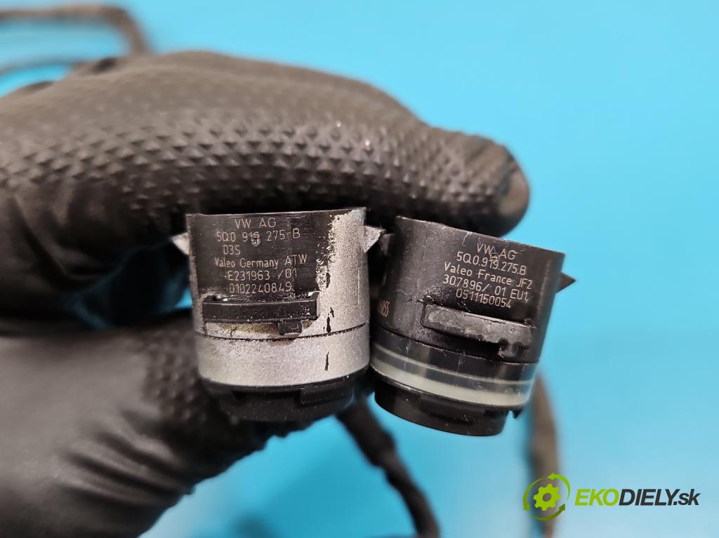 Vw Passat B8 2014 - 2.0 tdi 150 HP automatic 110 kW 1968 cm3 5- snímač parkovaní: 3G0971095G