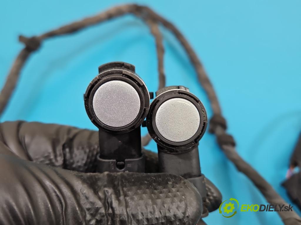 Vw Passat B8 2014 - 2.0 tdi 150 HP automatic 110 kW 1968 cm3 5- snímač parkovaní: 3G0971095G