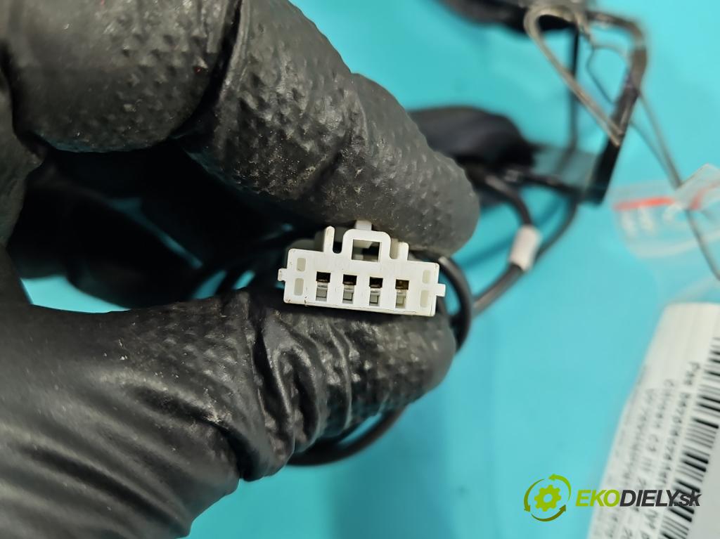 Citroen C3 III 2016-2024 1.2 12V 110 HP manual 81 kW 1199 cm3 5- pas bezpečnosť: zadné pravý