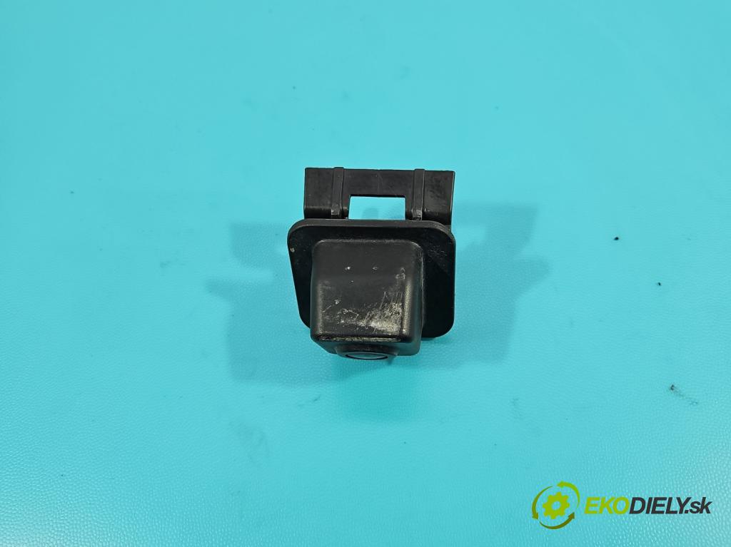 Citroen C3 III 2016-2024 1.2 12V 110 HP manual 81 kW 1199 cm3 5- Kamera cúvania 9809301180