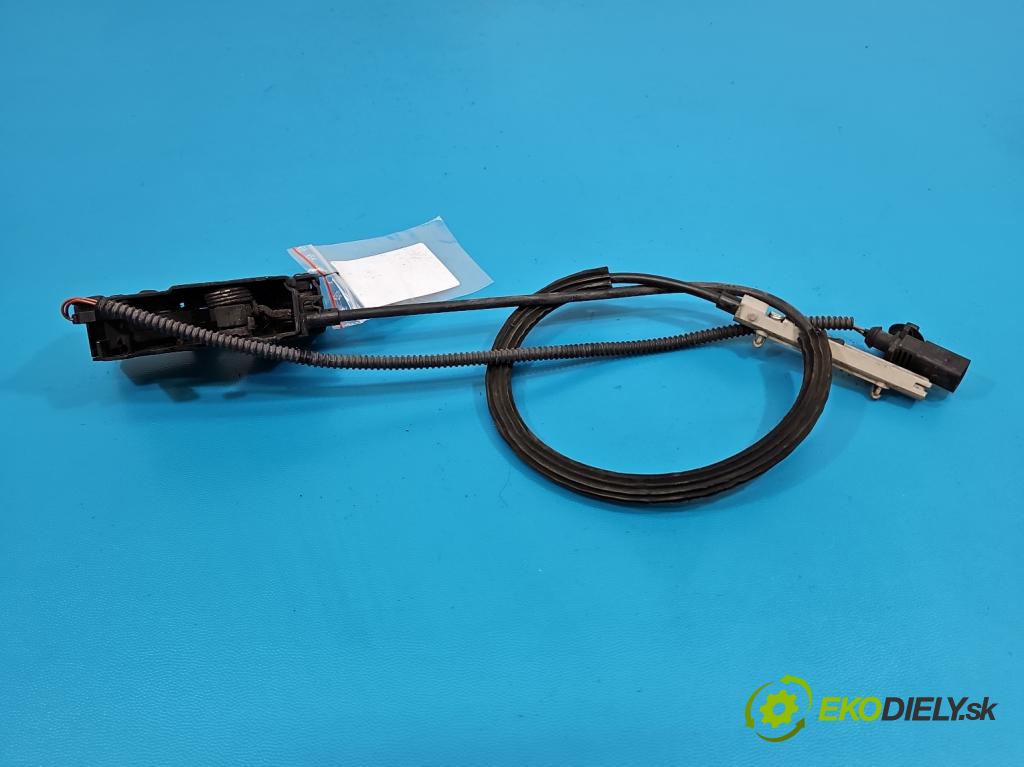 Vw Passat B8 2014 - 2.0 tdi 150 HP automatic 110 kW 1968 cm3 5- zámok kapoty 5G1823509B