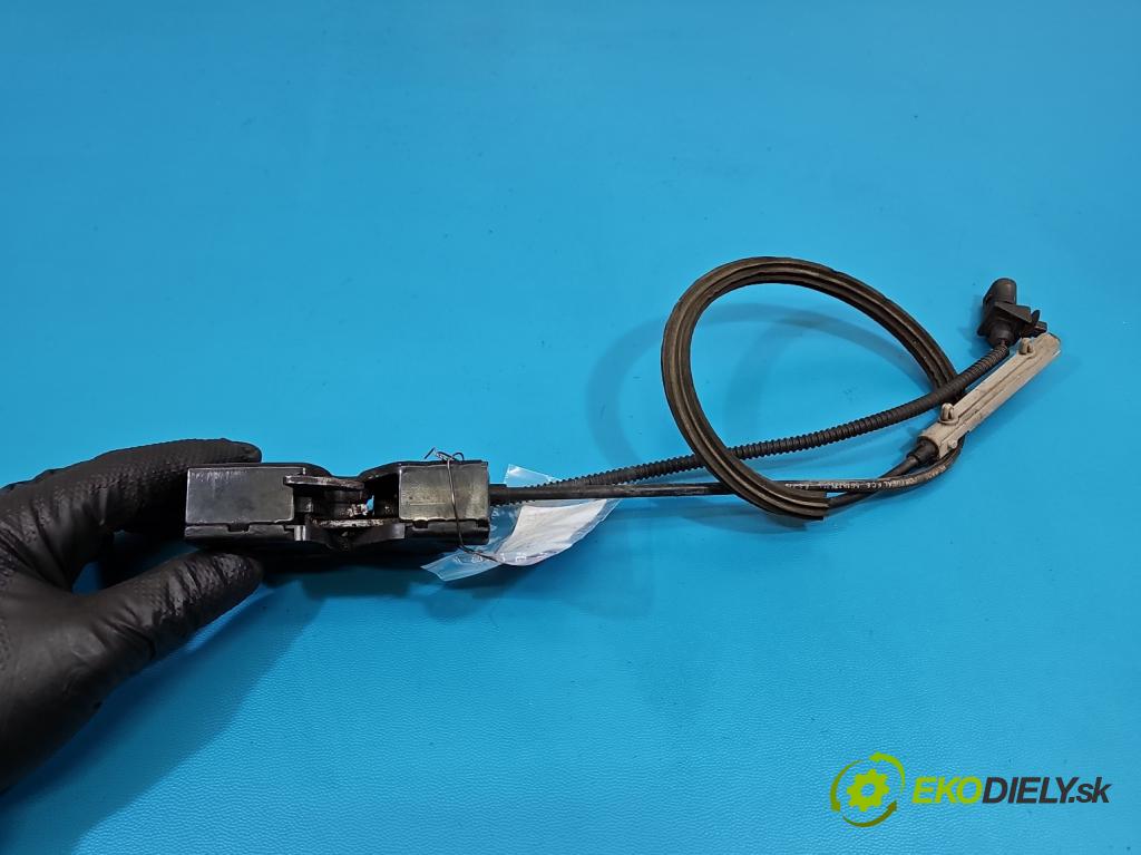 Vw Passat B8 2014 - 2.0 tdi 150 HP automatic 110 kW 1968 cm3 5- zámok kapoty 5G1823509B