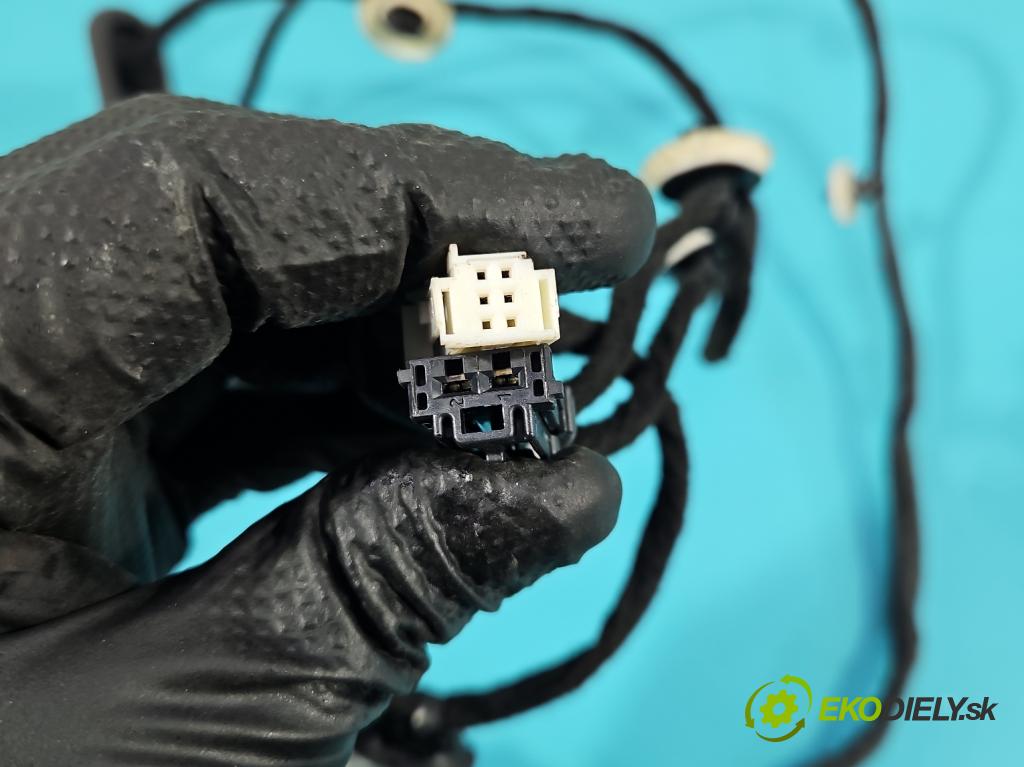 Citroen C3 III 2016-2024 1.2 12V 110 hp manual 81 kW 1199 cm3 5- Balíček: dveře zadní pravých 9815421780