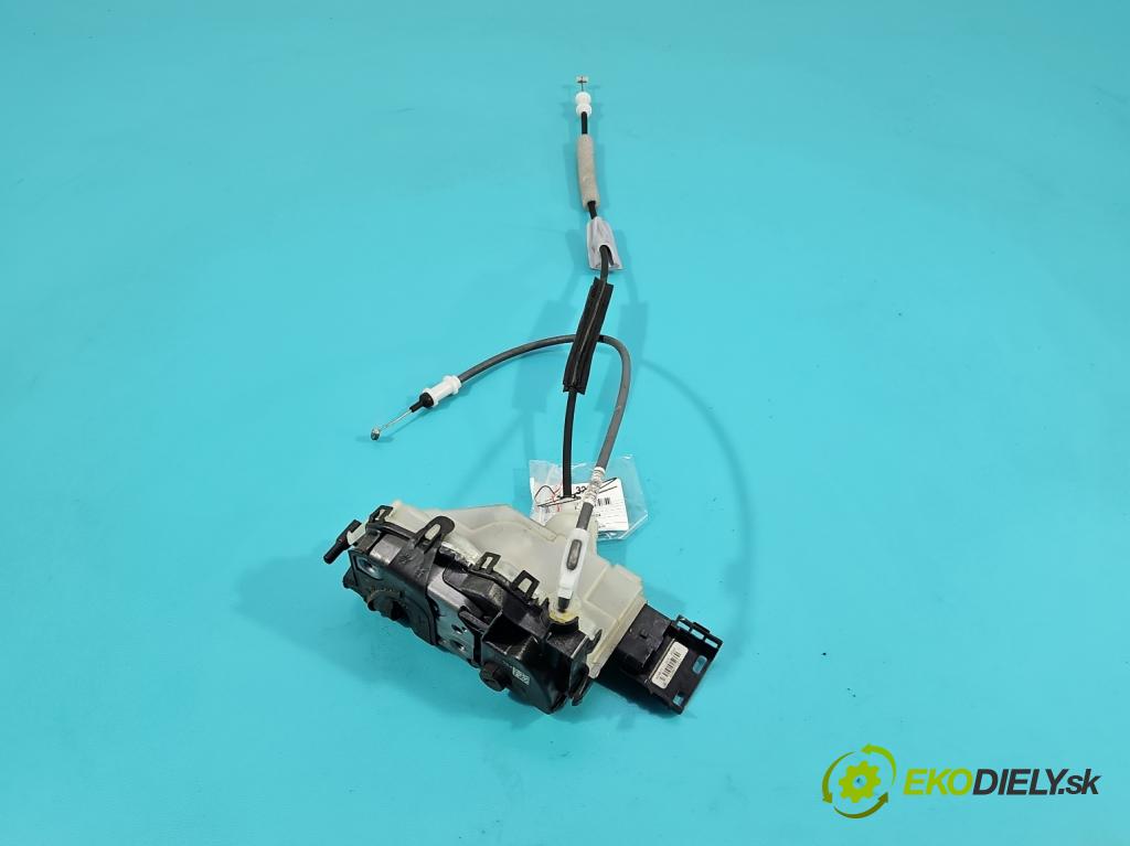 Citroen C3 III 2016-2024 1.2 12V 110 hp manual 81 kW 1199 cm3 5- zámek zadní pravý 123984