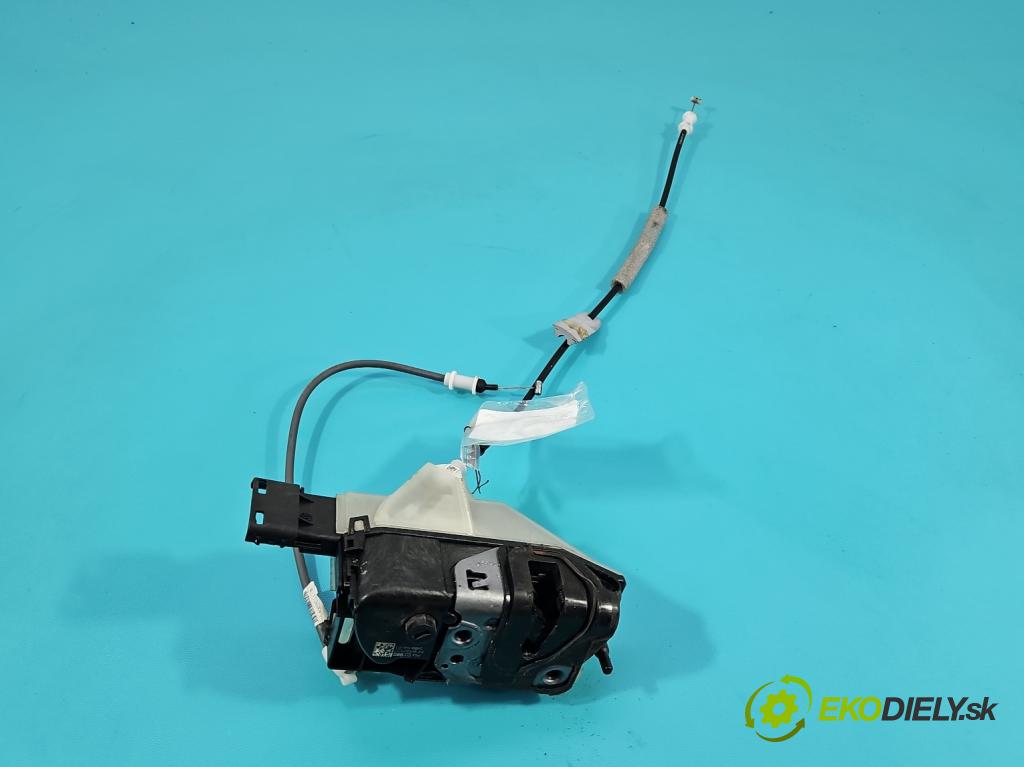 Citroen C3 III 2016-2024 1.2 12V 110 HP manual 81 kW 1199 cm3 5- zámok predné pravý 123980