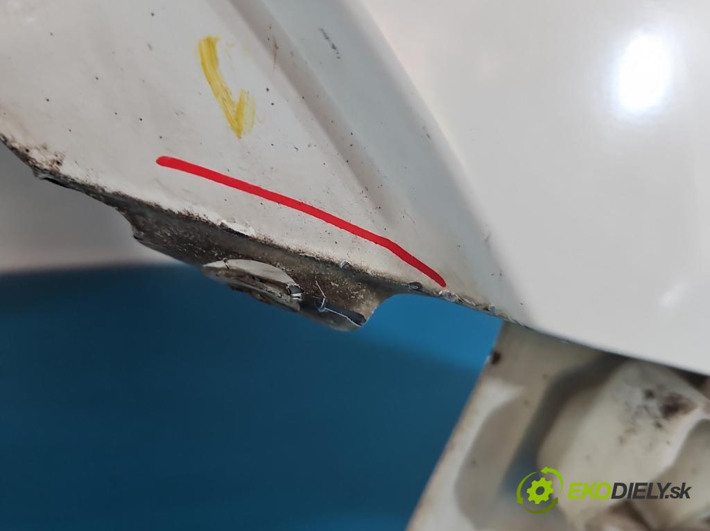 Nissan Qashqai I J10 2006-2013 2.0 dci 150 HP manual 110 kW 1995 cm3 5- blatník predné pravý  (Kľučka dverí ostatné)