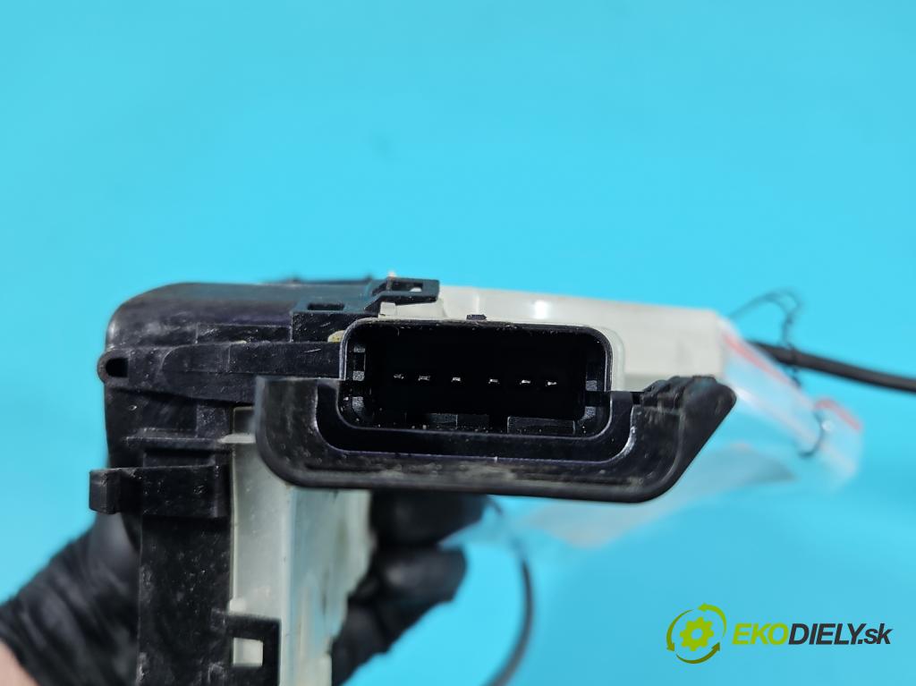 Citroen C3 III 2016-2024 1.2 12V 110 HP manual 81 kW 1199 cm3 5- zámok zadné ľavý 16942940