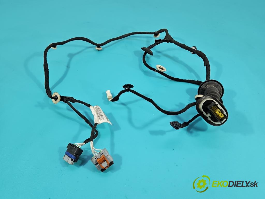 Citroen C3 III 2016-2024 1.2 12V 110 HP manual 81 kW 1199 cm3 5- Zväzok: dvere zadné vľavo: 9815421780