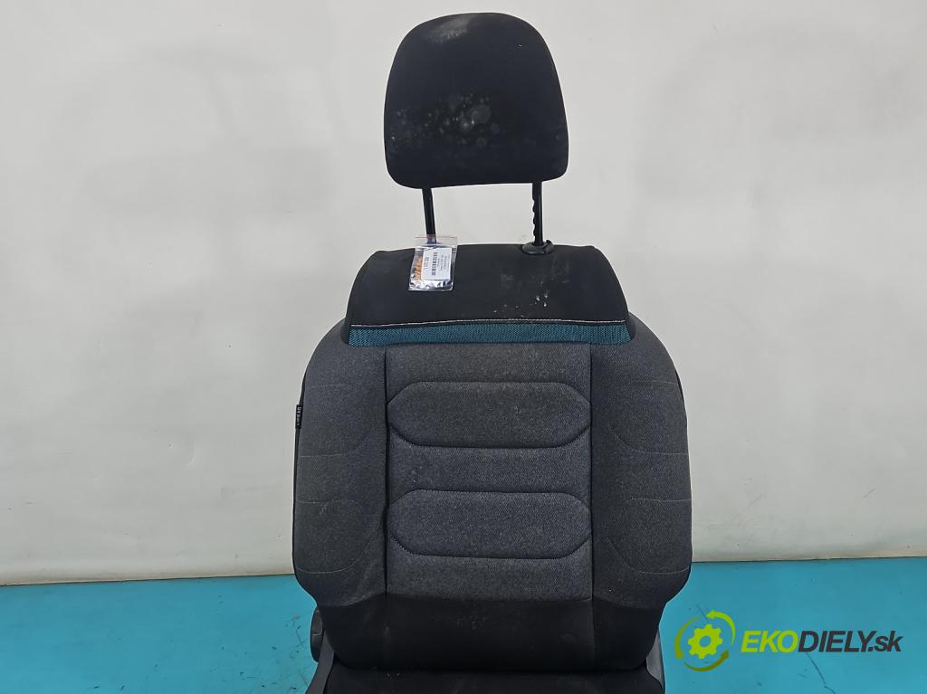 Citroen C3 III 2016-2024 1.2 12V 110 HP manual 81 kW 1199 cm3 5- Sedačka pravý  (Sedadlo)