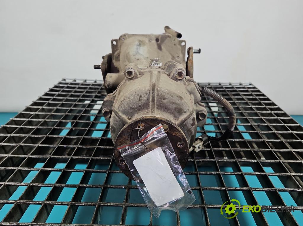 Suzuki SX4 I 2006-2014 1.6 16V M16A 107 HP manual 79 kW 1586 cm3 5- Most: zadní: S1-79J