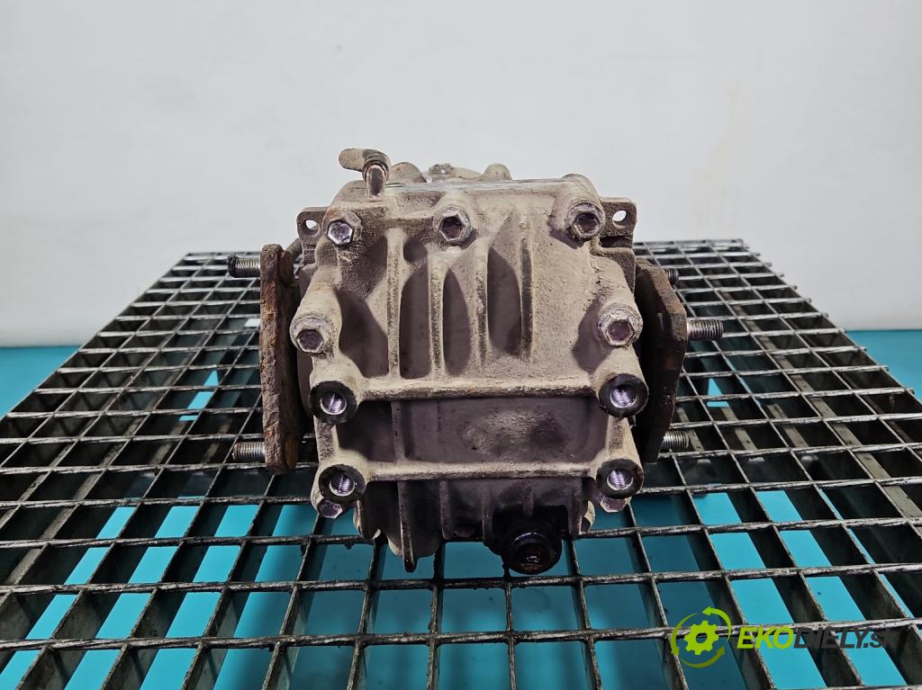 Suzuki SX4 I 2006-2014 1.6 16V M16A 107 HP manual 79 kW 1586 cm3 5- Most: zadní: S1-79J