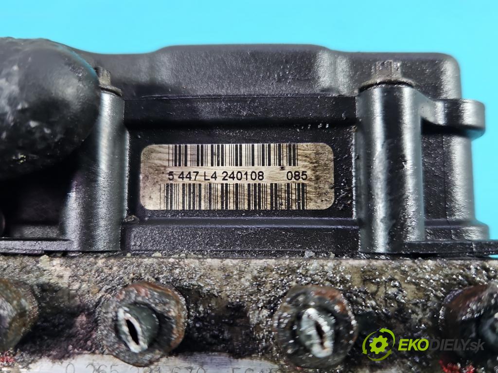 Suzuki SX4 I 2006-2014 1.6 16V M16A 107 HP manual 79 kW 1586 cm3 5- čerpadlo abs 0265800494 (Pumpa ABS)