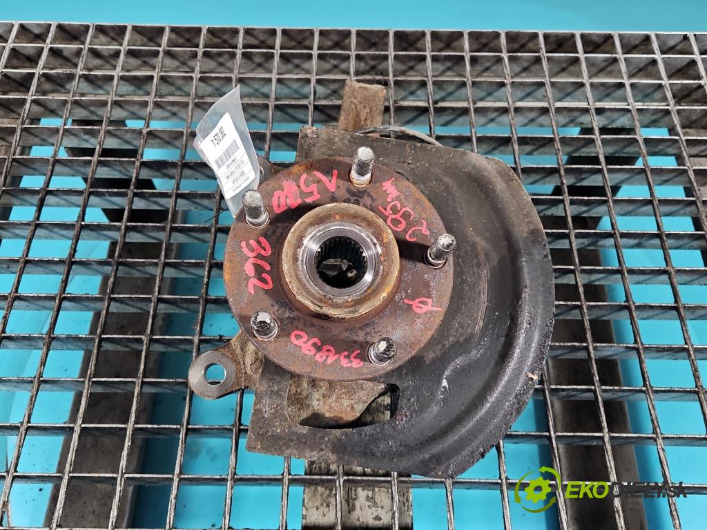 Nissan Qashqai I J10 2006-2013 2.0 dci 150 hp manual 110 kW 1995 cm3 5- náboj levé  (Náboj kola)