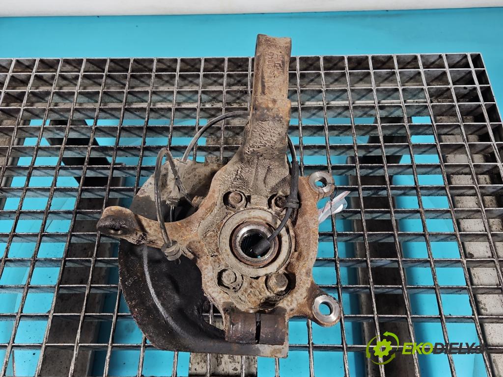 Nissan Qashqai I J10 2006-2013 2.0 dci 150 hp manual 110 kW 1995 cm3 5- náboj levé  (Náboj kola)