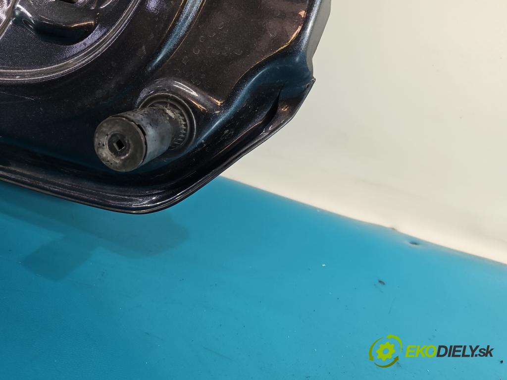 Renault Clio V 2019- 1.0 91 KM automatic 67 kW 999 cm3 5- zadna kufor  (Kapota zadná (kufor))