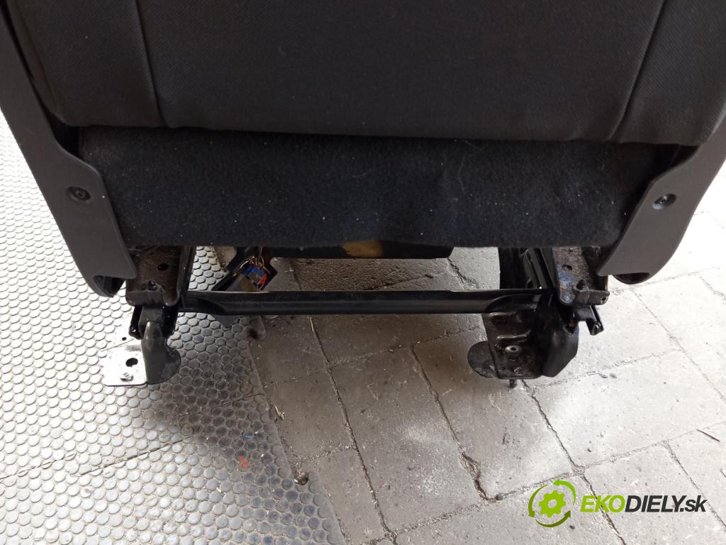 Citroen Berlingo II 2008-2018 1.6 hdi 90 hp manual 66 kW 1560 cm3 5- Sedadlo levý  (Sedadlo)